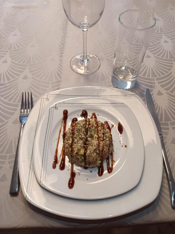 D'hotes Le Veilleur De Noblat Bed & Breakfast *